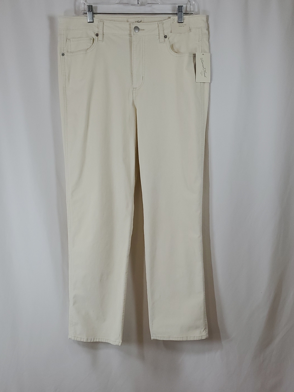 Universal Thread "Everyday Straight" High-rise Jeans ~ White/Cream
